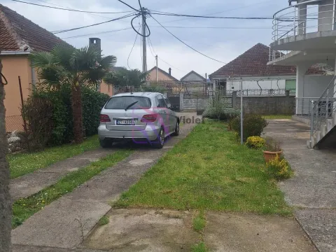 Rent, two bedroom apartment, 130m², Tološi, Podgorica - image 14