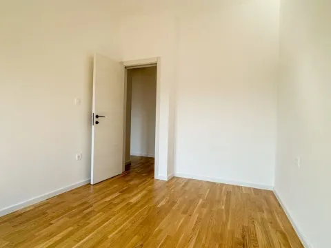 Rent, two bedroom apartment, 89m², Stari Aerodrom, Podgorica - image 6
