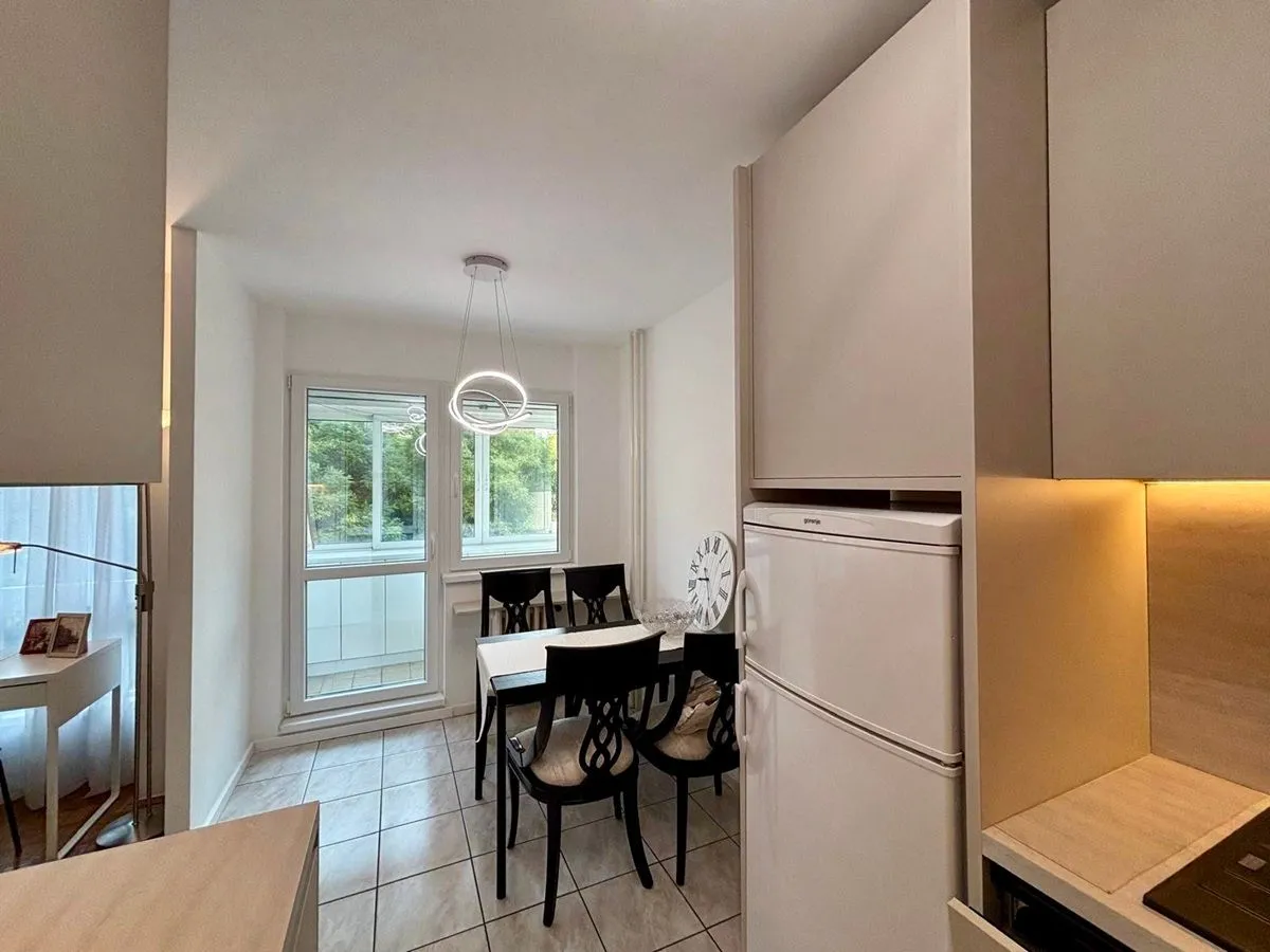 Izdavanje, dvosoban stan, 58m², Novi Beograd Blok 63, Novi Beograd Sve Podlokacije
