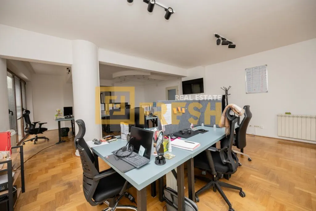 Prodaja, trosoban stan, 138m², Preko Morače, Podgorica