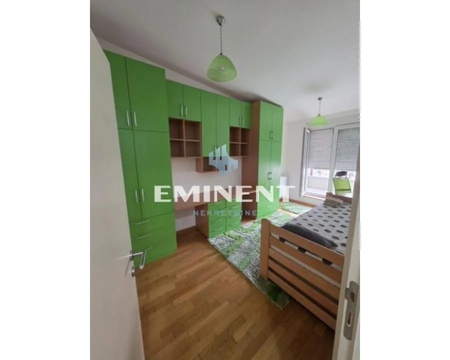 Rent, three bedroom apartment, 91m², Voždovac Sve Podlokacije, Beograd