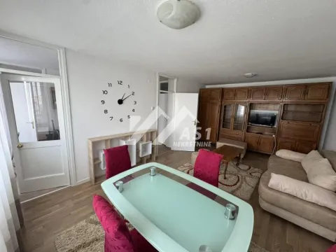 Izdavanje, dvosoban stan, 53m², Bulevar Oslobodjenja, Novi Sad Sve Podlokacije - image 1