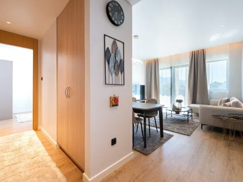 Prodaja, dvosoban stan, 89m², Porto Montenegro, Tivat - image 9