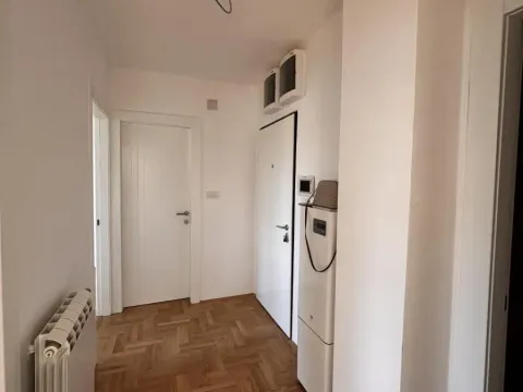 Izdavanje, dvosoban stan, 55m², Čair, Niš - image 10