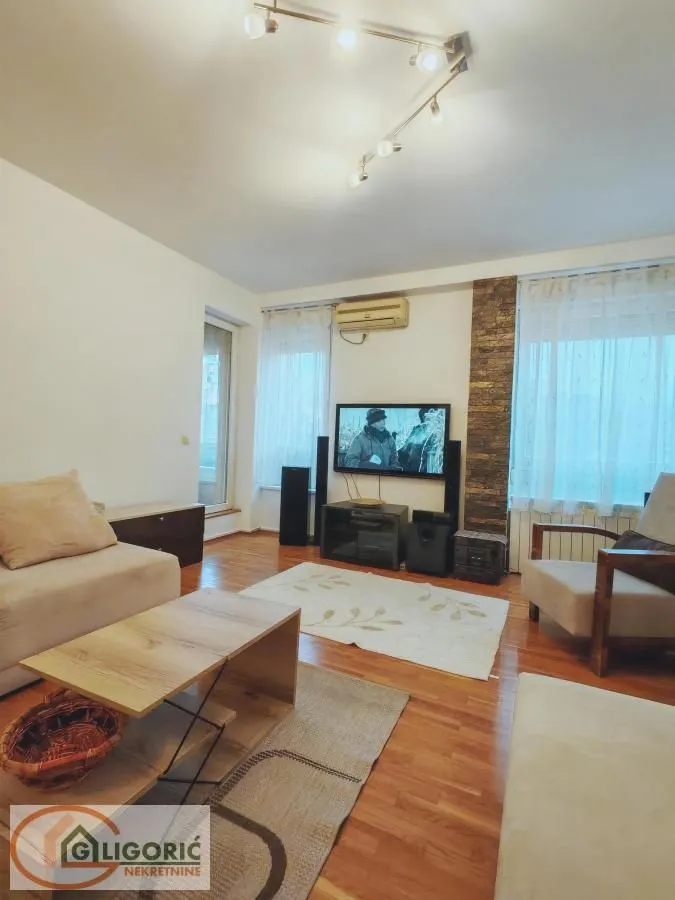 Rent, three bedroom apartment, 85m², Zvezdara Sve Podlokacije, Beograd