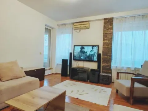 Izdavanje, četvorosoban stan, 85m², Zvezdara Sve Podlokacije, Beograd - image 3