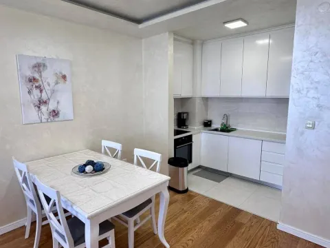 Rent, two bedroom apartment, 68m², Central Point, Podgorica - image 6