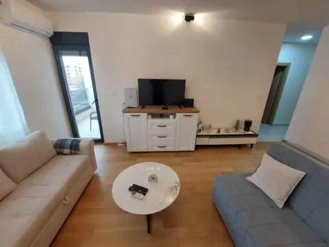 Prodaja, jednosoban stan, 47m², City Kvart, Podgorica - image 4