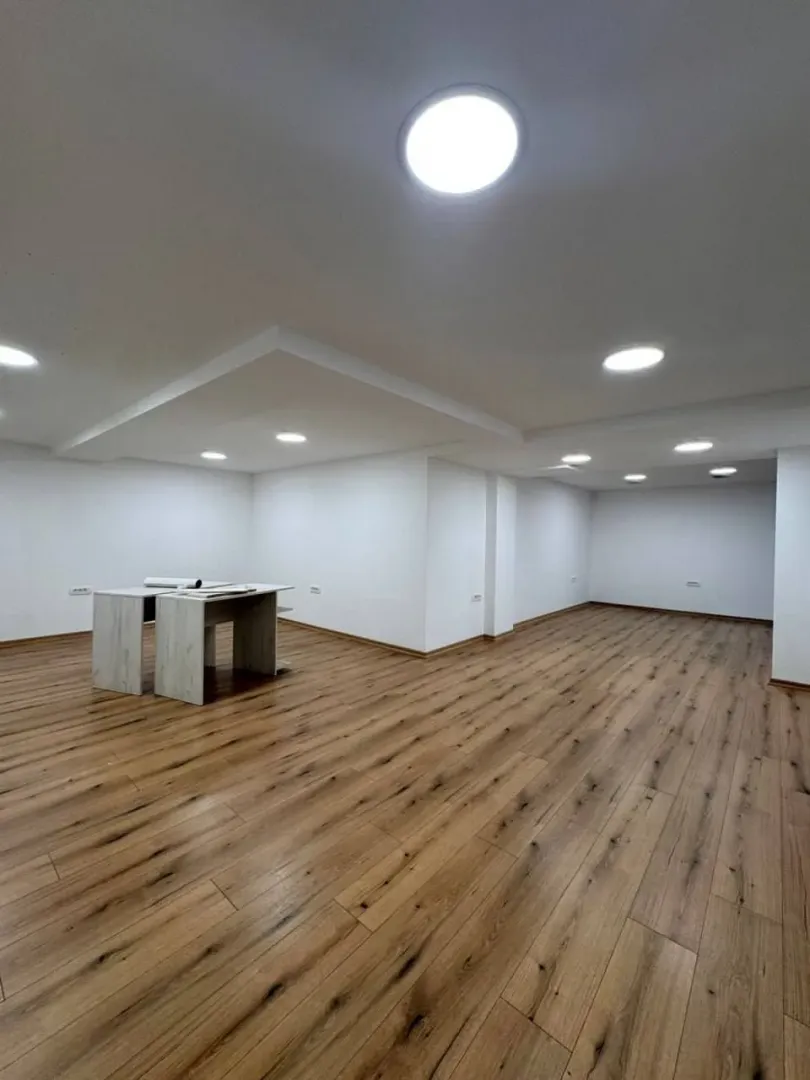 Rent, office space, 200m², Bečići, Budva