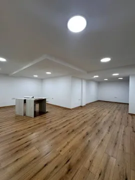 Rent, office space, 200m², Bečići, Budva - image 9