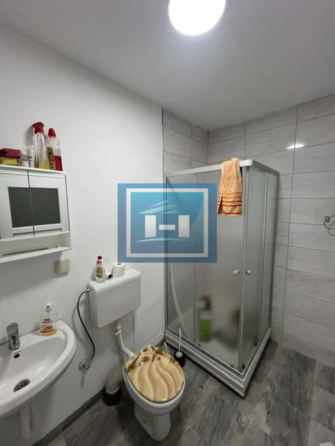 Sale, office space, 300m², Paraćin, Srbija