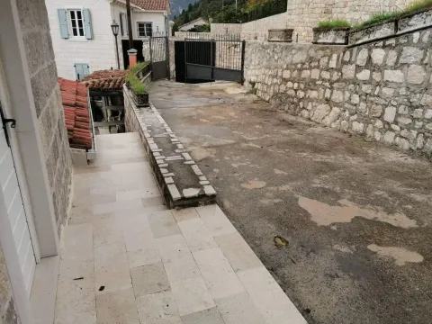 Prodaja, kuća, 150m², Perast, Kotor - image 9