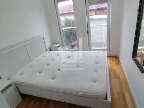 Rent, one bedroom apartment, 37m², Stari Aerodrom, Podgorica - image 1