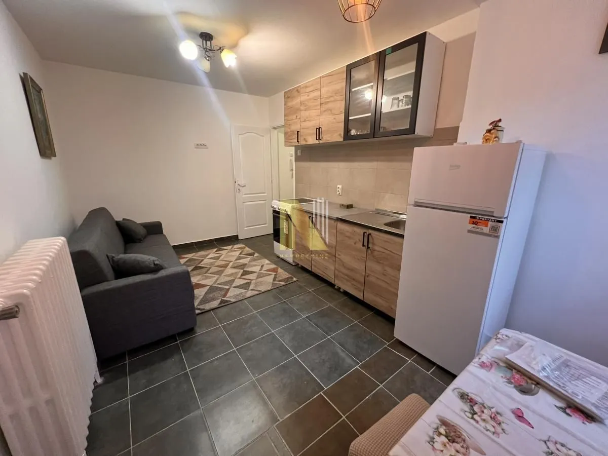 Izdavanje, jednosoban stan, 37m², Sajmište, Novi Sad