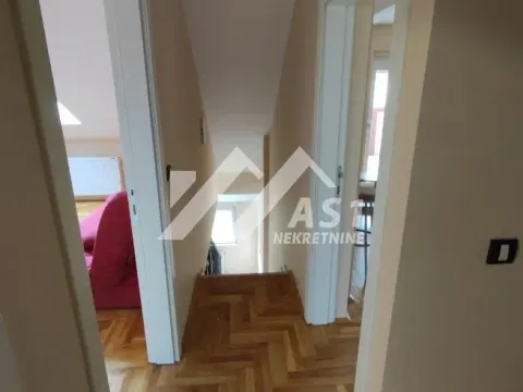 Izdavanje, četvorosoban stan, 112m², Železnička Stanica, Novi Sad Sve Podlokacije - image 9