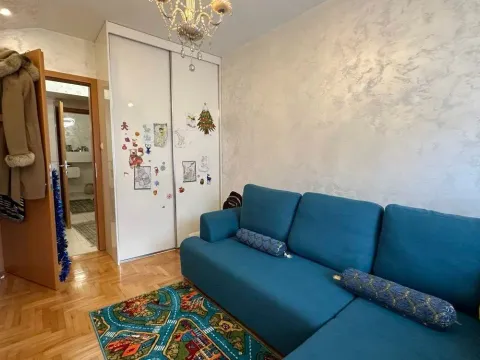 Sale, two bedroom apartment, 90m², Budva, Crna Gora - image 12