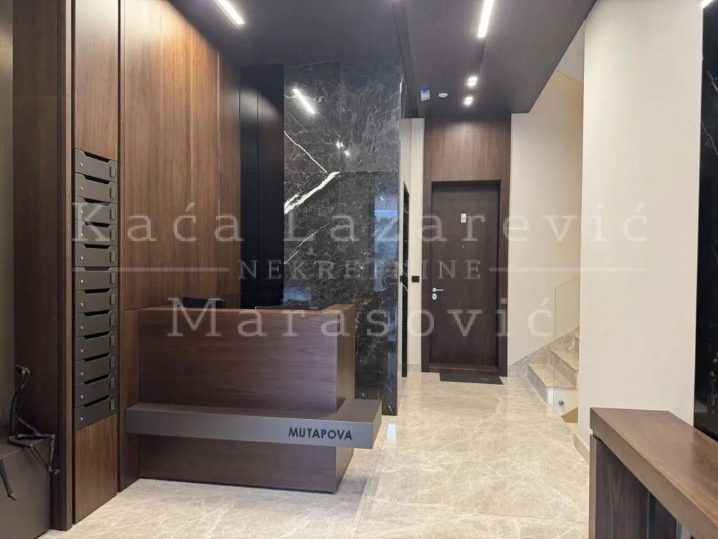 Sale, four bedroom apartment, 135m², Vračar Hram, Vračar Sve Podlokacije