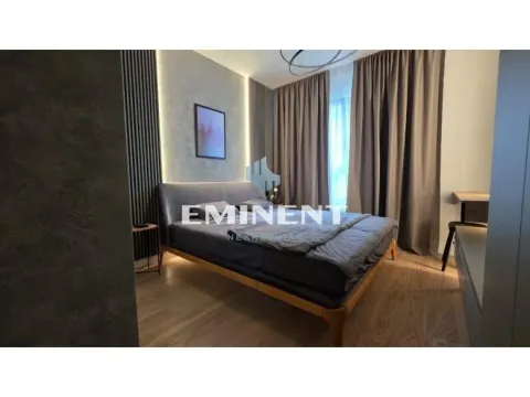 Izdavanje, trosoban stan, 79m², Savski Venac, Beograd - image 10