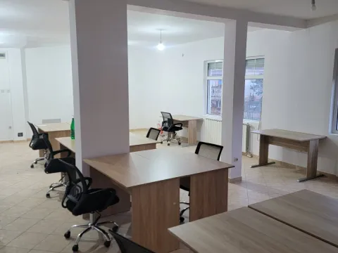 Rent, house, 230m², Zlatica, Podgorica - image 3