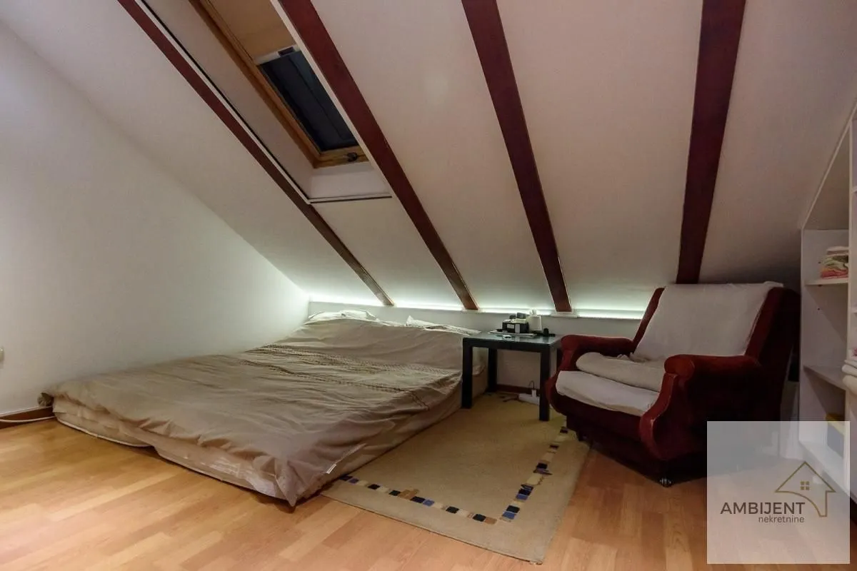 Prodaja, četvorosoban stan, 104m², Stari Grad, Beograd
