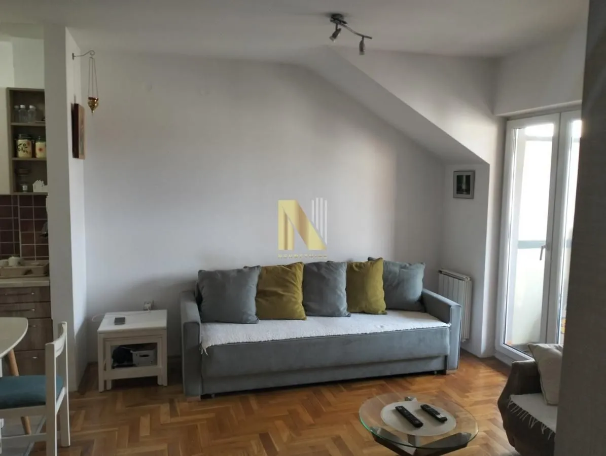 Prodaja, dvosoban stan, 41m², Bulevar Evrope, Novi Sad Sve Podlokacije