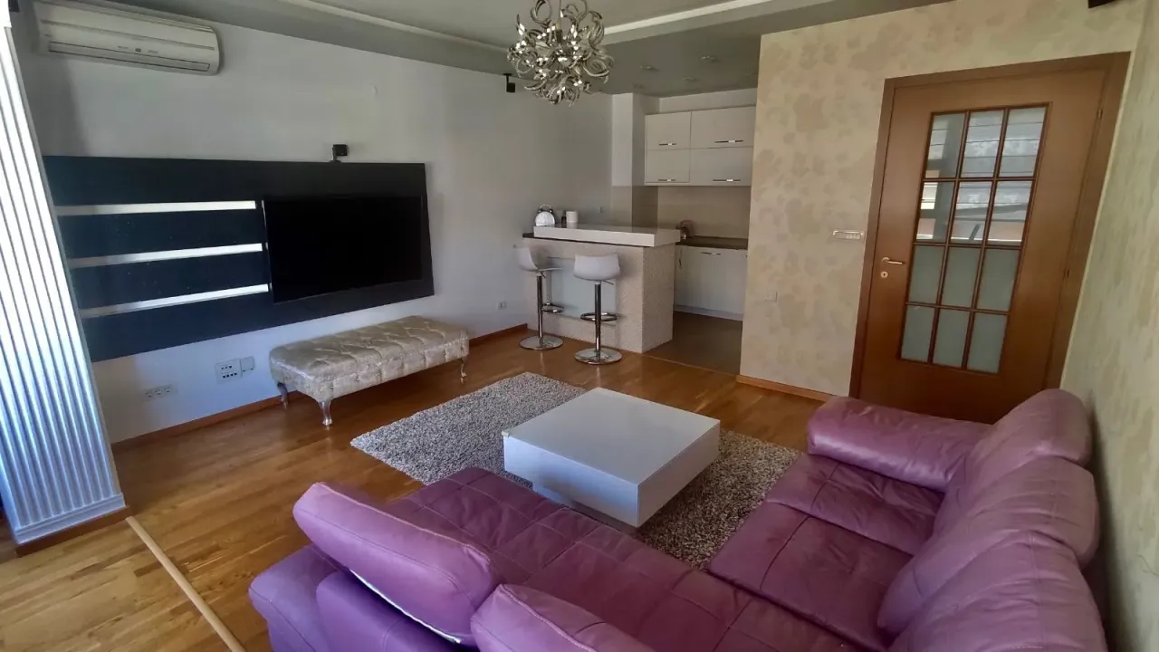 Izdavanje, stan, 75m², City Kvart, Podgorica