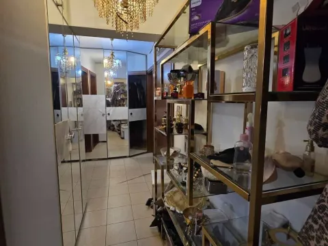 Prodaja, trosoban stan, 130m², Tološka šuma, Podgorica - image 12