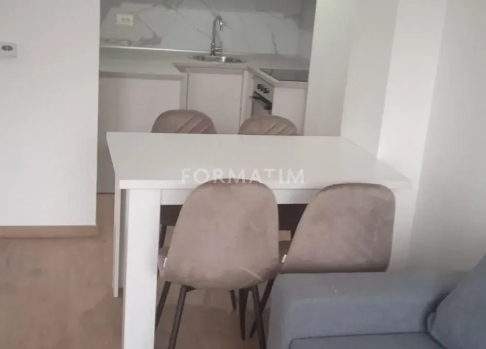 Izdavanje, dvosoban stan, 42m², Zemun Cara Dušana, Zemun Sve Podlokacije