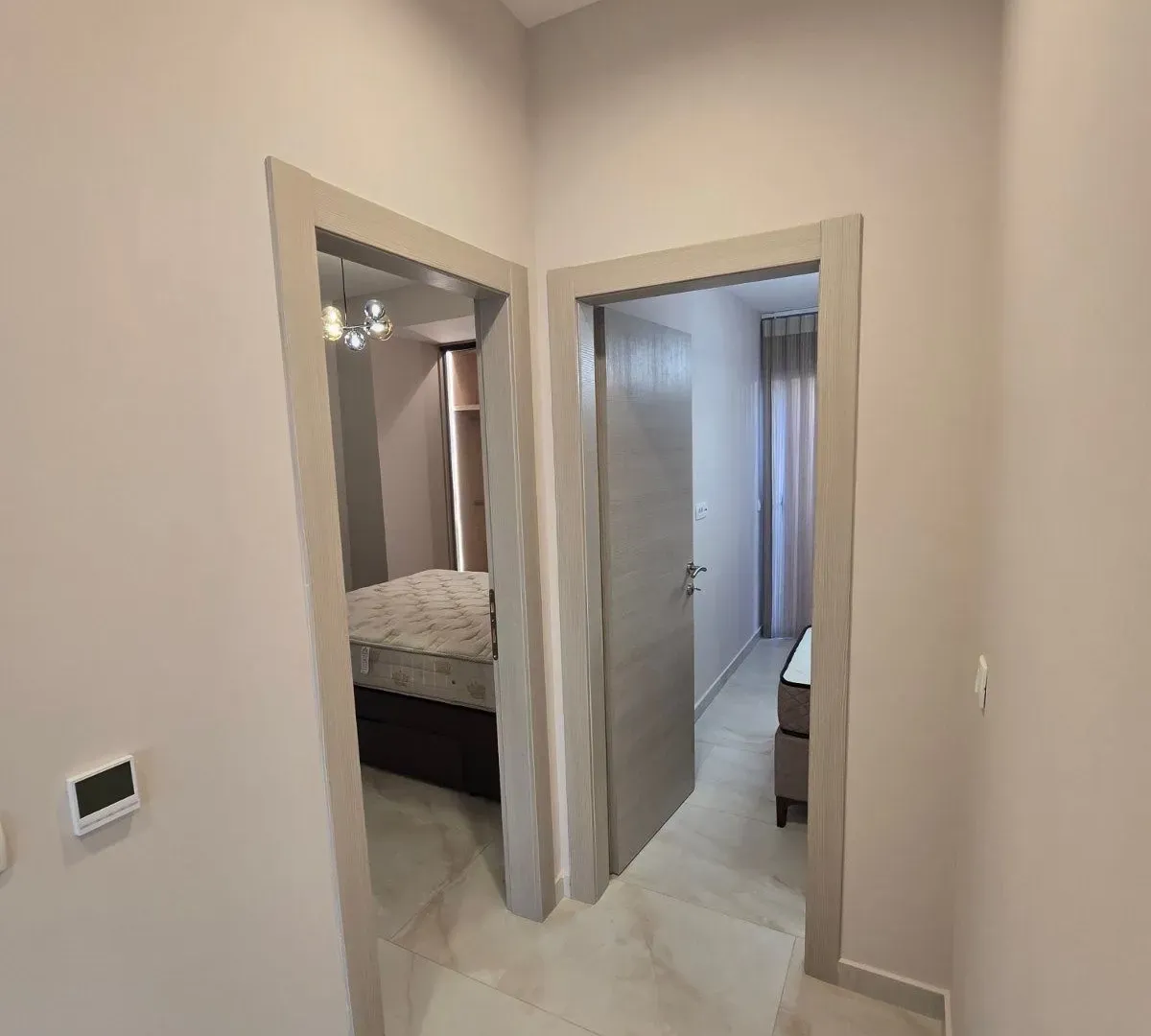 Izdavanje, dvosoban stan, 75m², Pod Kuk, Tivat