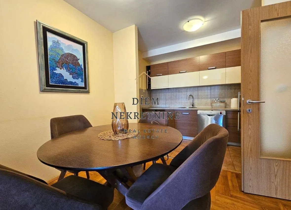 Sale, two bedroom apartment, 69m², Centar, Bar