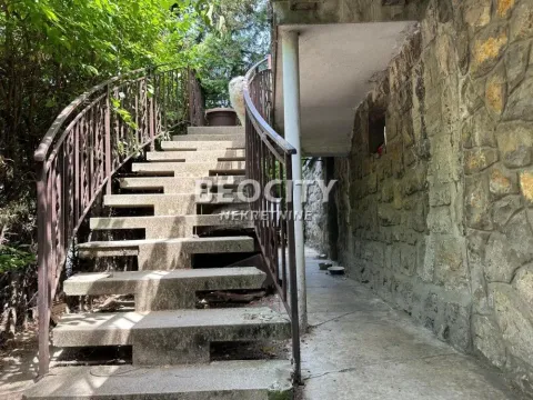 Prodaja, kuća, 220m², Kluz, Zvezdara Sve Podlokacije - image 6