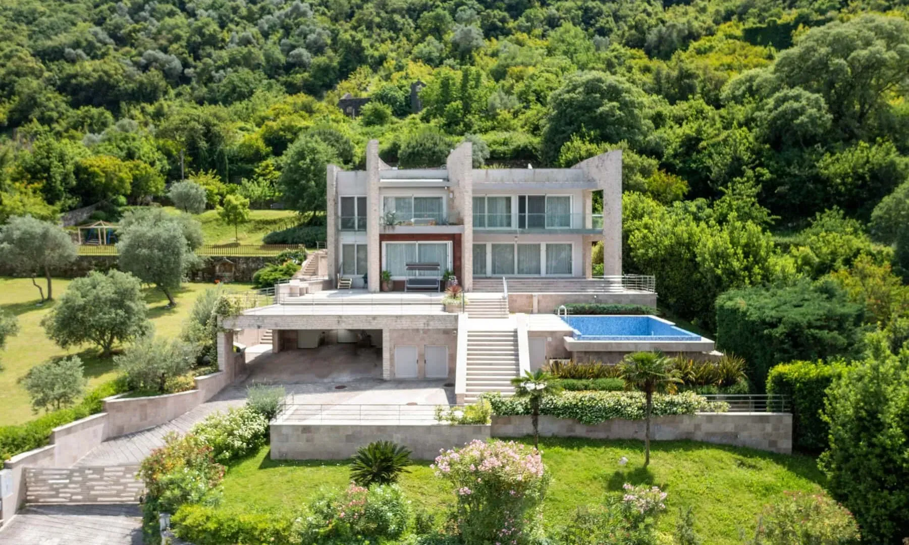 Sale, house, 359m², Stoliv, Kotor