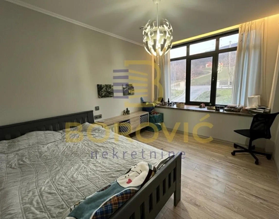 Sale, house, 580m², Sopot, Beograd