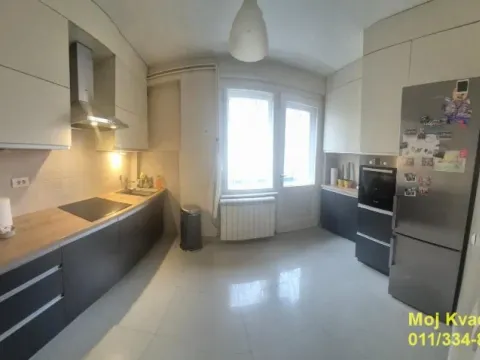 Sale, two bedroom apartment, 74m², Kalenić Pijaca, Vračar Sve Podlokacije - image 6