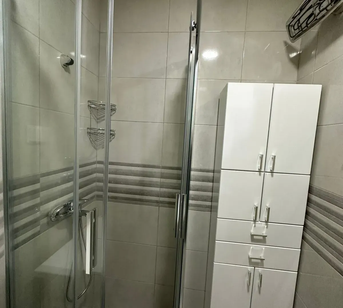Izdavanje, dvosoban stan, 70m², Gintaš, Podgorica