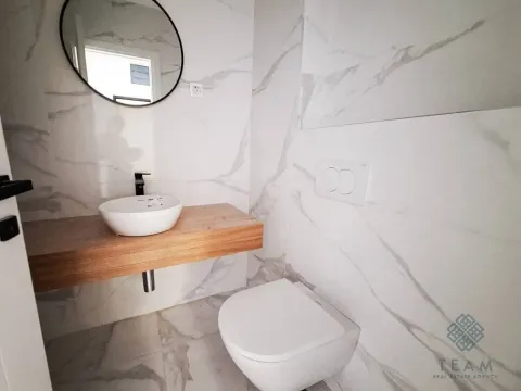 Sale, two bedroom apartment, 81m², Rafailovići, Budva - image 8