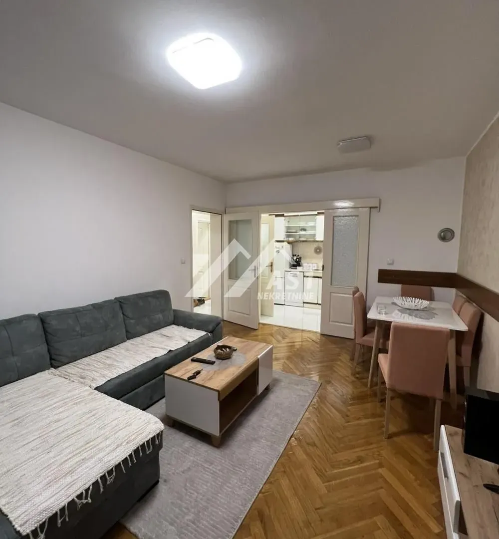 Rent, one bedroom apartment, 43m², Bulevar Oslobodjenja, Novi Sad Sve Podlokacije