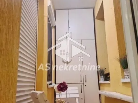 Izdavanje, dvosoban stan, 52m², Stari Grad, Beograd - image 17