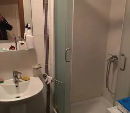 Izdavanje, jednosoban stan, 45m², Stari Aerodrom, Podgorica - image 5