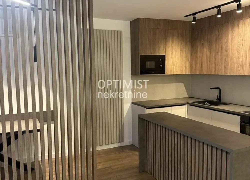 Prodaja, dvosoban stan, 62m², Čubura, Beograd