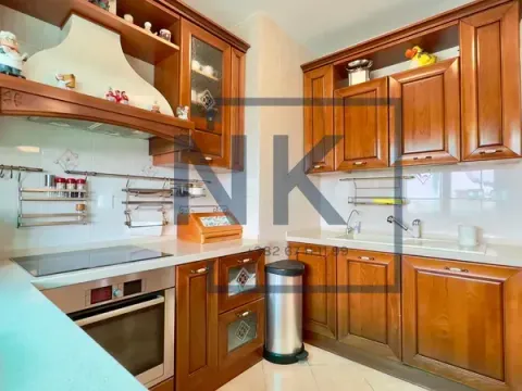 Prodaja, trosoban stan, 130m², Stari Aerodrom, Podgorica - image 7