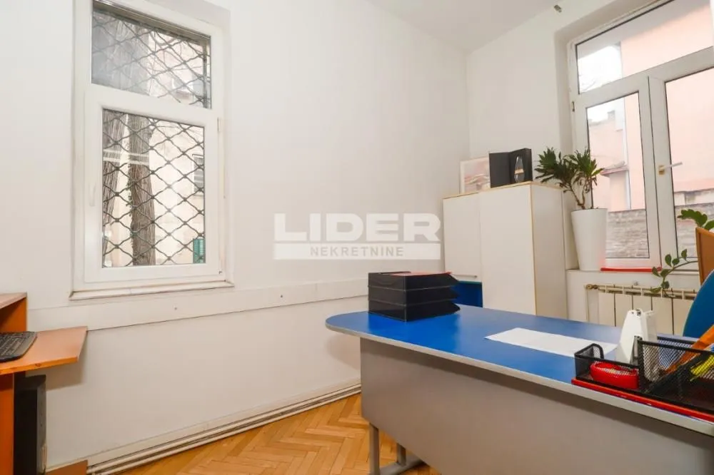 Rent, apartment, 87m², Stari Grad, Beograd