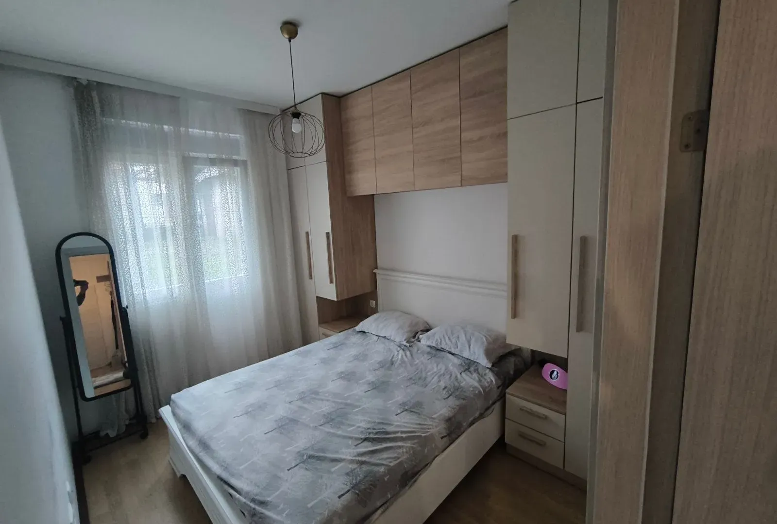 Izdavanje, jednosoban stan, 37m², City Kvart, Podgorica