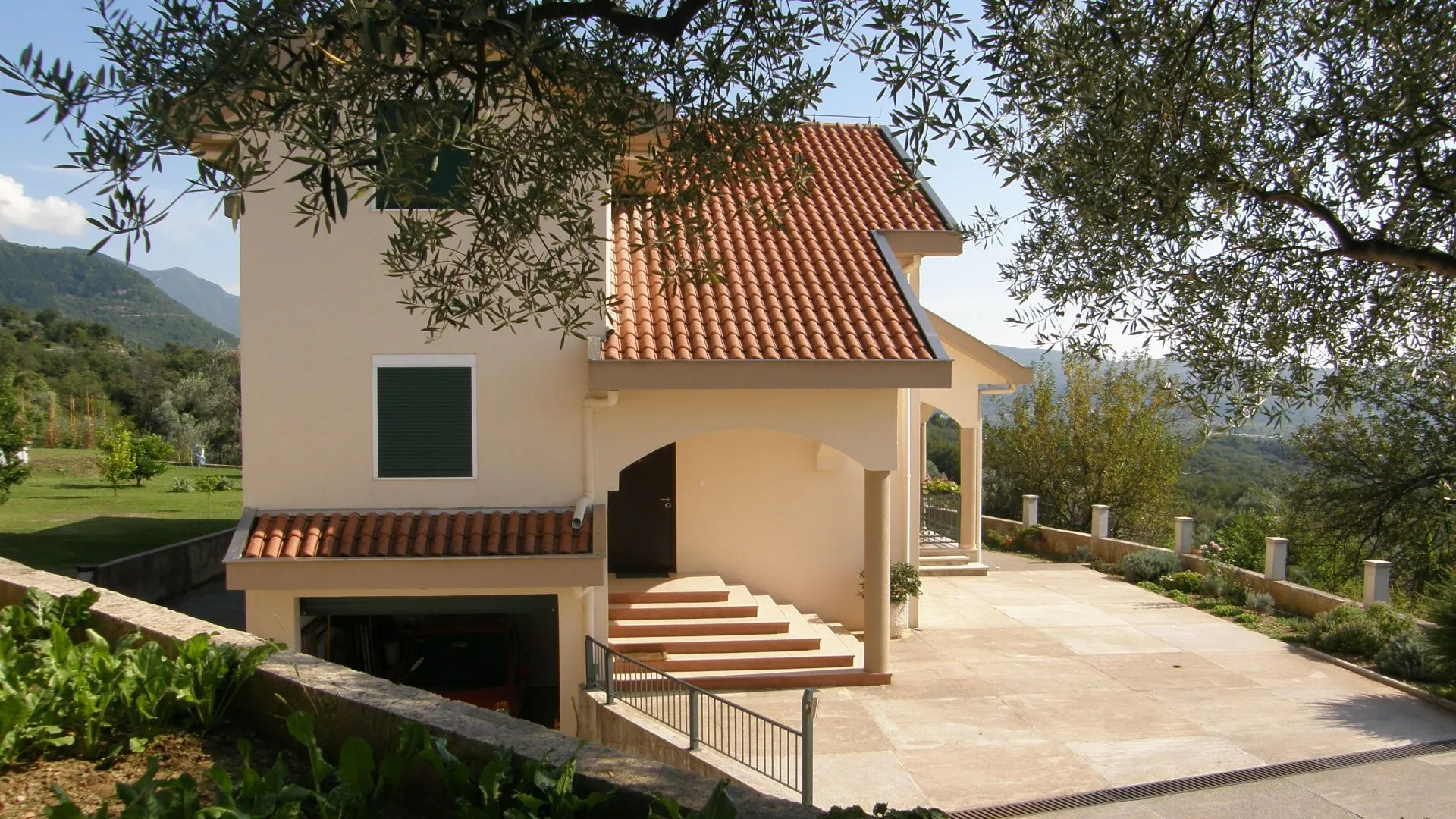 Prodaja, kuća, 157m², Kavač, Kotor