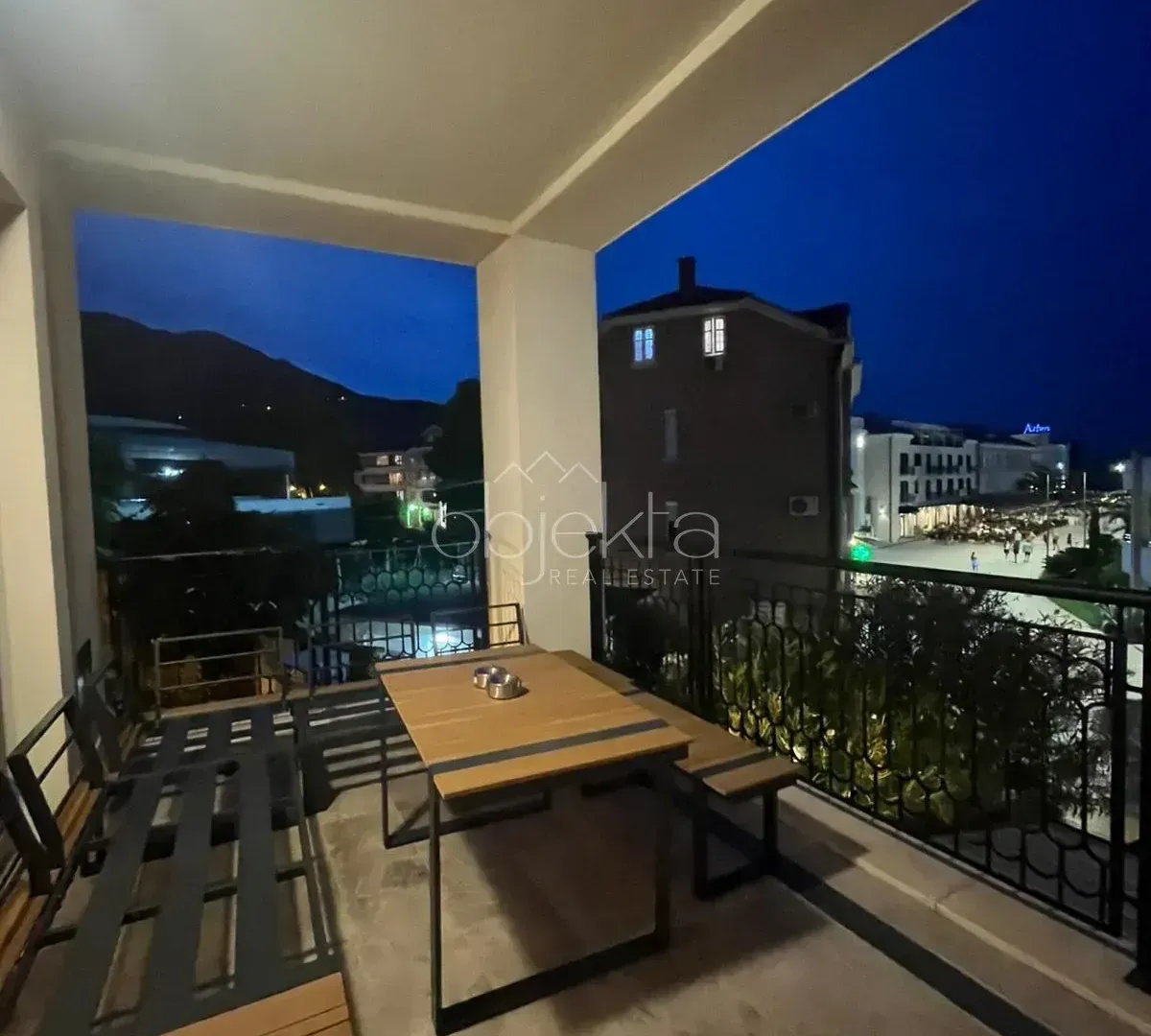 Prodaja, stan, 107m², Tivat, Crna Gora
