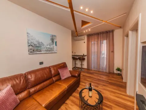 Izdavanje, kuća, 50m², Igalo, Herceg Novi - image 3
