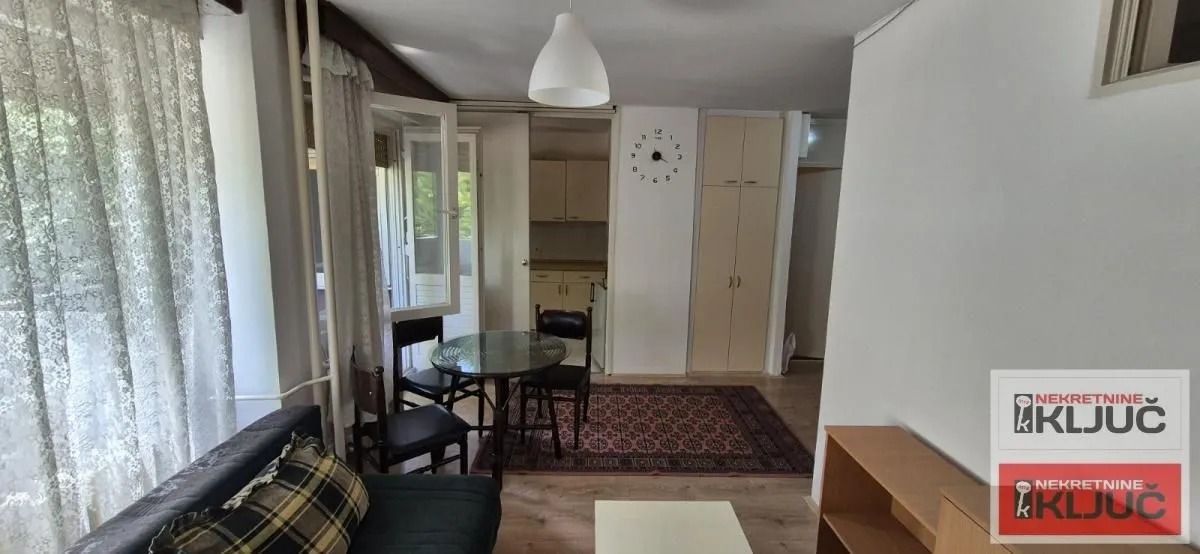 Izdavanje, jednosoban stan, 39m², Liman 3, Novi Sad Sve Podlokacije