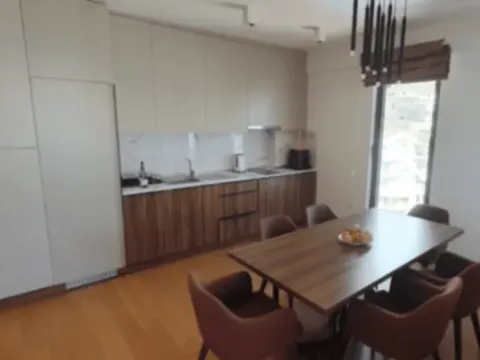 Rent, two bedroom apartment, 80m², Rafailovići, Budva - image 5