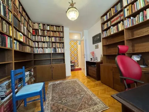 Izdavanje, trosoban stan, 80m², Kalenić Pijaca, Vračar Sve Podlokacije - image 11