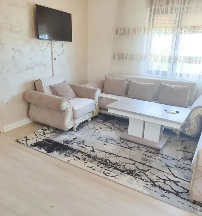 Rent, apartment, 100m², Dalmatinska ulica, Podgorica
